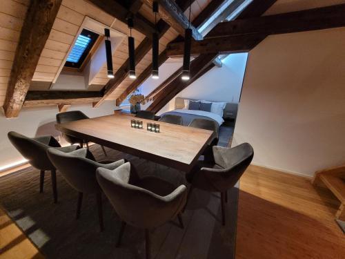 Room – Vacation Rentals Le Bijou Lintheschergasse / Zurich HB