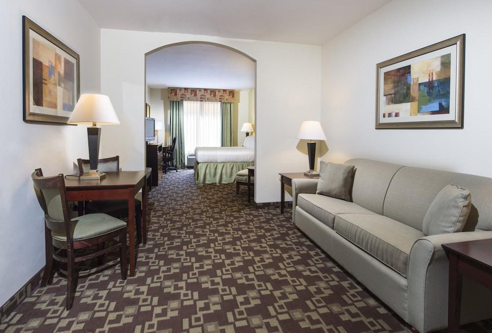 Room – Holiday Inn Express Hotel &amp;amp; Suites Port St. Lucie West, an IHG Hotel