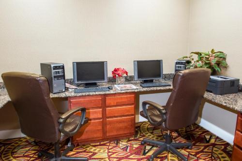 Photo – Holiday Inn Express Hotel &amp;amp; Suites Port St. Lucie West, an IHG Hotel