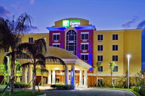 Photo – Holiday Inn Express Hotel &amp;amp; Suites Port St. Lucie West, an IHG Hotel