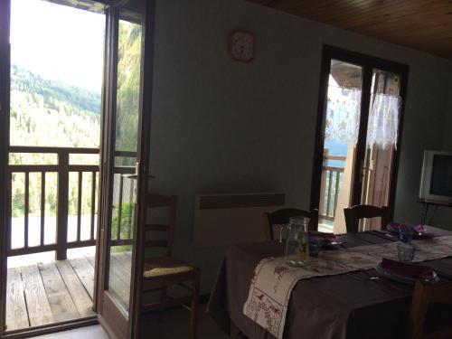 Foto de una habitación de Apartamentos Le château des Orres