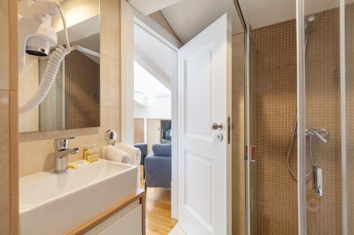 Foto de una habitación de Polery Apartments Center