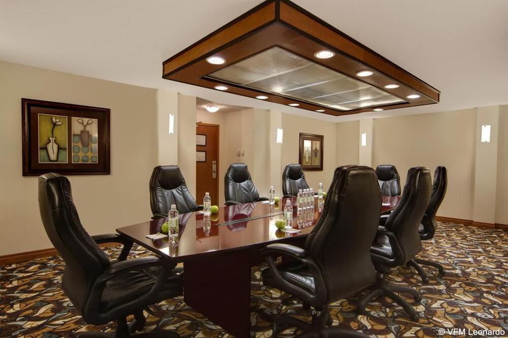 Foto general de Holiday Inn Calgary Airport, an IHG Hotel