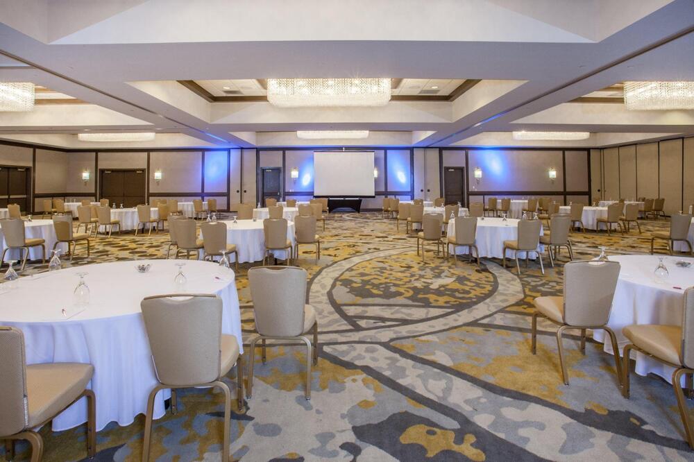 Radisson Hotel Memphis - University, Menfis - Central de Reservas