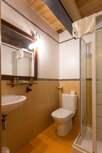 Foto de una habitación de Hotel Balcon del Pirineo Rural Ordesa