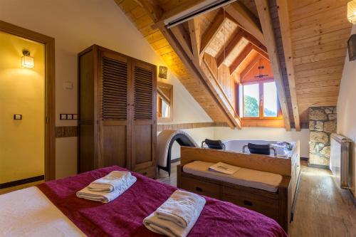 Foto de una habitación de Hotel Balcon del Pirineo Rural Ordesa