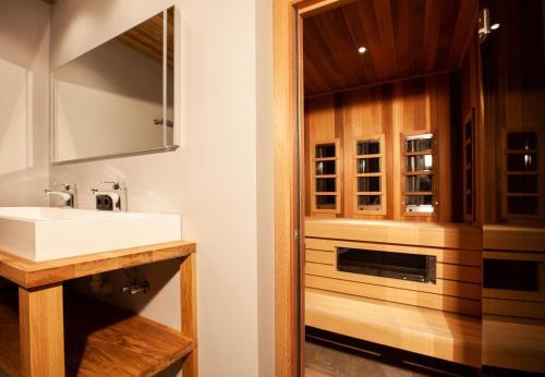 Foto de una habitación de Apartamentos Haus 4 Montafon by Pferd auf Wolke