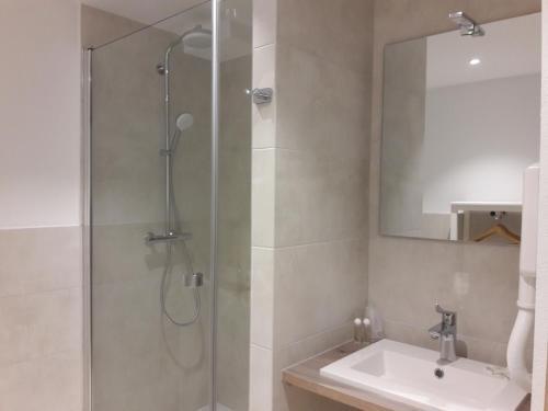 Foto de una habitación de Hotel Le Chabi