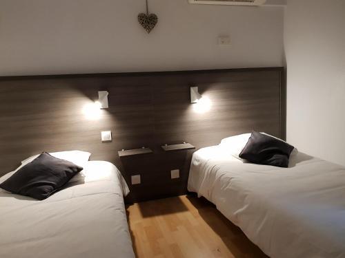 Foto de una habitación de Hôtel Althea - Piscine et Sauna