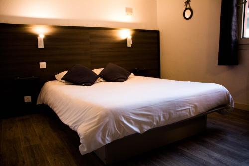 Foto de una habitación de Hôtel Althea - Piscine et Sauna