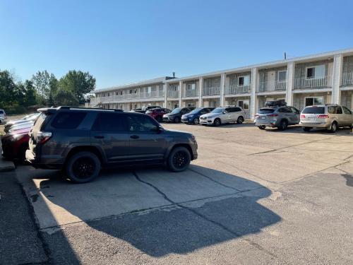 Flamingo Motel, Cardston - Reserving