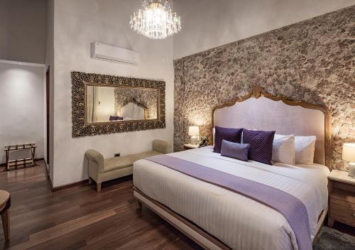 Room – Hotel Casa Monarca