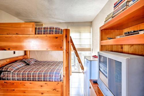 Foto de una habitación de Alquileres Vacacionales Puerto Vallarta Hideaway with Pool - Walk to Beach!