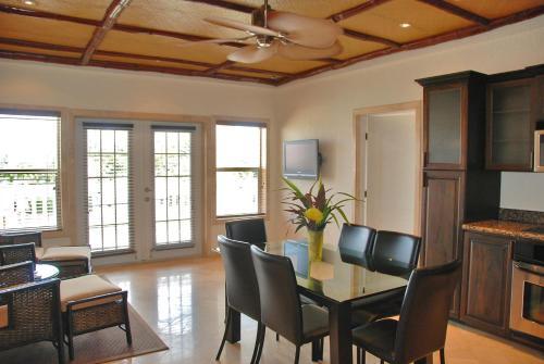 Foto de una habitación de Complejo The Placencia, a Muy’Ono Resort