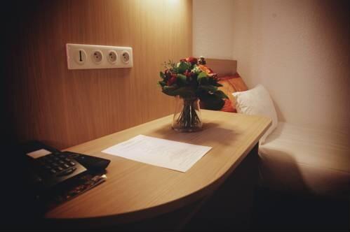 Foto de una habitación de La Roseraie - Hotel &amp;amp; Restaurant