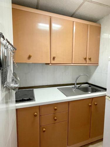 Foto de una habitación de Alquileres Vacacionales Las Damas - Aloturin Benidorm
