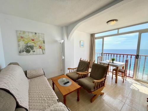 Foto de una habitación de Alquileres Vacacionales Las Damas - Aloturin Benidorm