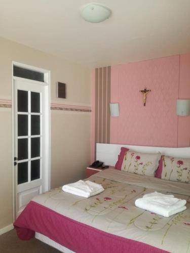 Foto de una habitación de Hotel &amp;quot;VIRGEN DEL SOCAVON&amp;quot;