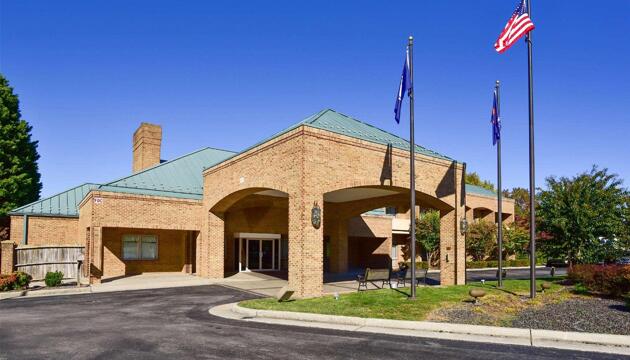 Foto de Hotel Comfort Suites Inn at Ridgewood Farm
