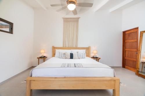 Foto de una habitación de Cafe Playa Negra Hotel