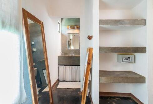Foto de una habitación de Cafe Playa Negra Hotel