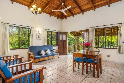 Foto de una habitación de Guacamaya Lodge