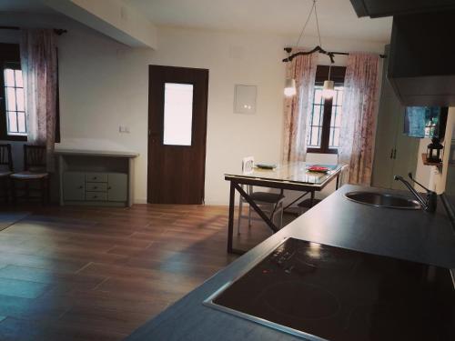 Foto de una habitación de Casas y chalets Ambroz y Plata