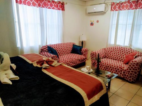 Foto di una camera da Hotel The Red Hut Inn
