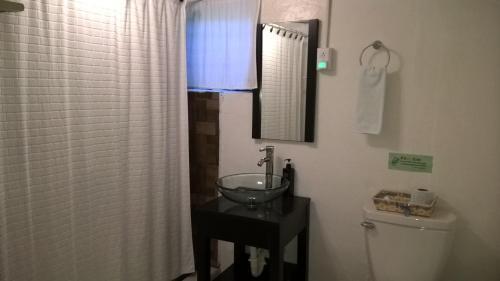 Foto di una camera da Hotel The Red Hut Inn