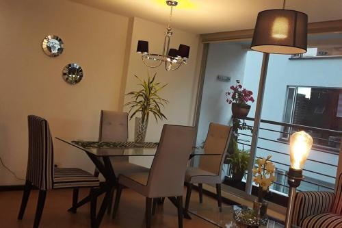 Room – Vacation Rentals LA MARISCAL, Sector Plaza Foch - Piso 7 - Balcón