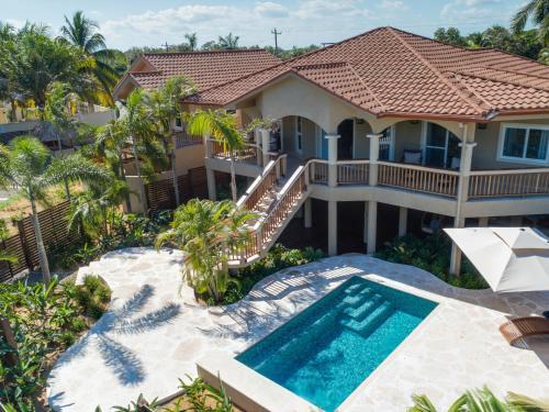 Foto de una habitación de Sirenian Bay Resort -Villas &amp;amp; All Inclusive Bungalows