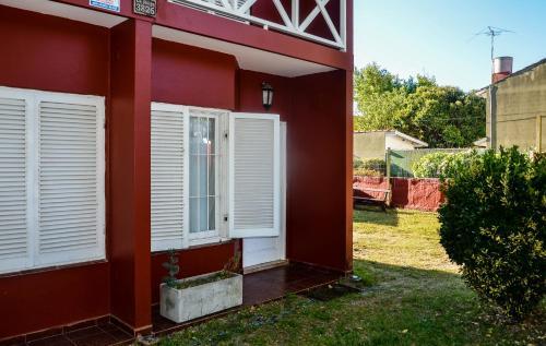 Foto del exterior de Complejo Mares
