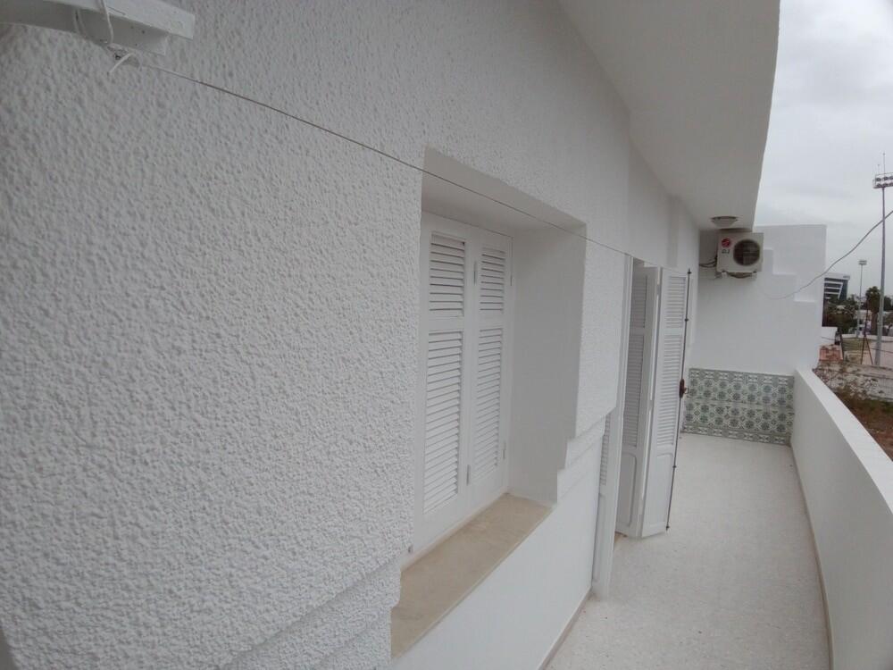 Foto de una habitación de Casas y chalets Benzineb Immo Cité Khadra