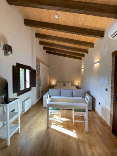 Foto de una habitación de APARTAMENTOS RURALES POSADA DE LLERENA
