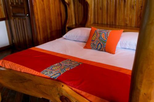Foto de una habitación de Hotel La Isla Inn