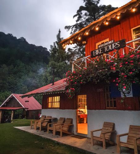 Foto de una habitación de Casas y chalets Mountain Cabin with Volcano Views