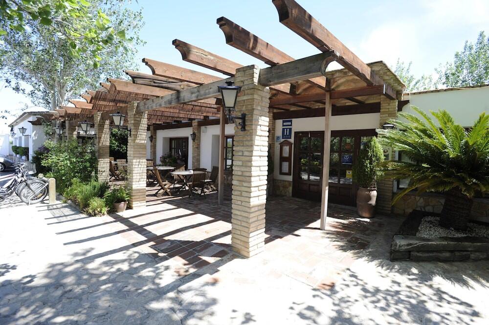 Foto del exterior de Delta Hotel