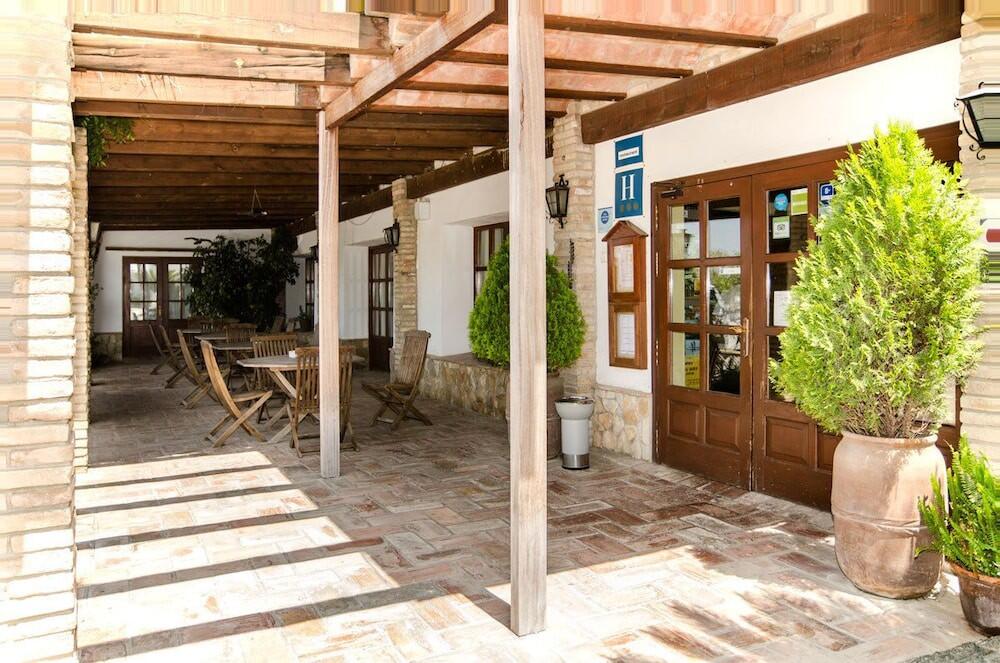 Foto del exterior de Delta Hotel