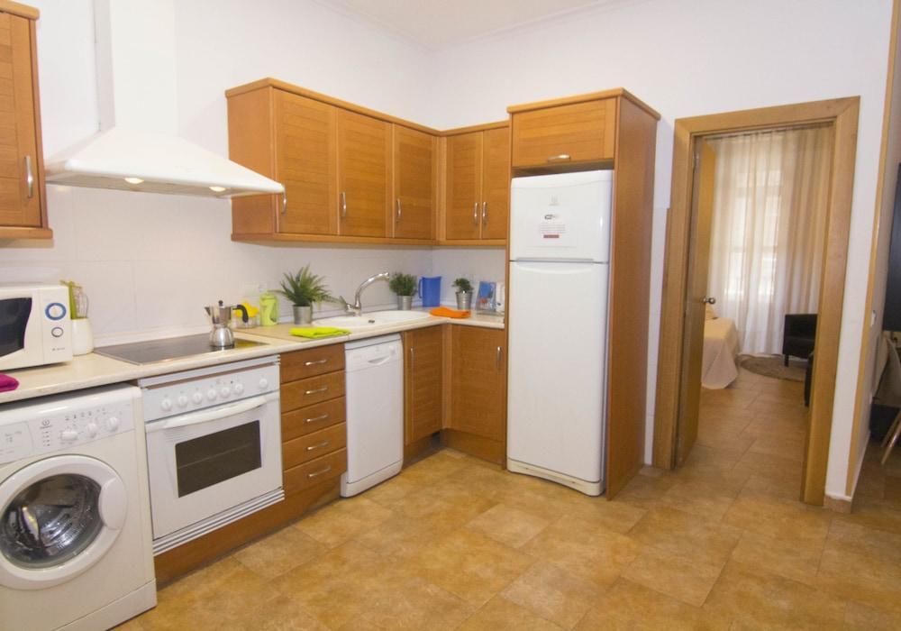 Foto de una habitación de Living Valencia Apartments - Merced