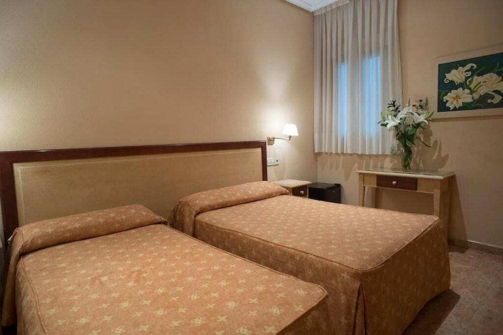 Foto de una habitación de Hostal Bianco