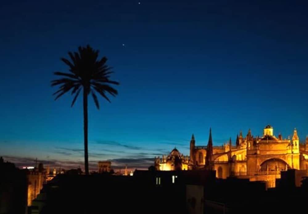 Foto del exterior de Hotel Palacio Alcázar
