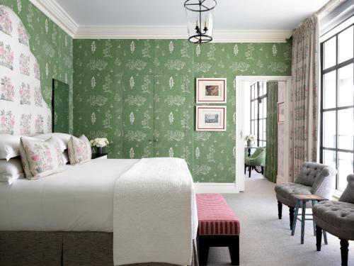 Foto de una habitación de The Whitby Hotel
