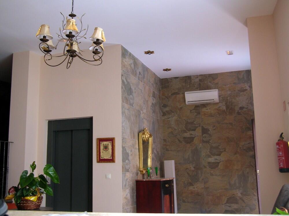 Foto de las zonas nobles de Hotel Rural L&amp;#039;Antic Portal
