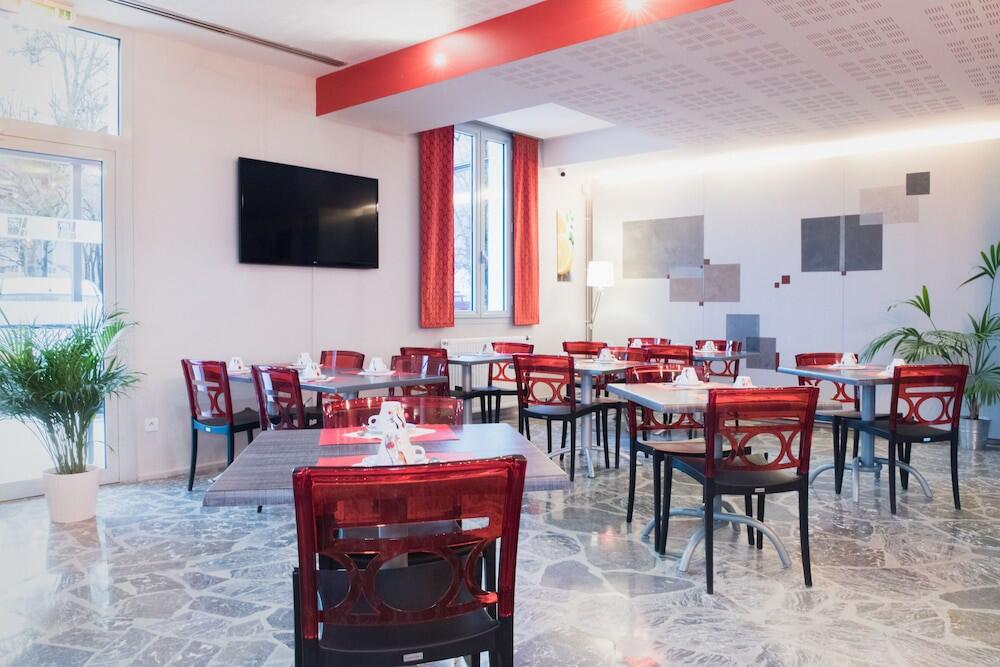 Foto de restauración de Carré Py&amp;#039; Hôtel