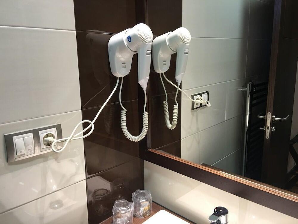 Foto del baño de Hotel Calzada