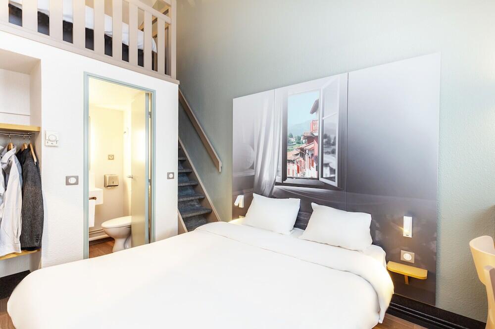 Foto de una habitación de B&amp;amp;B Hotel Bayonne