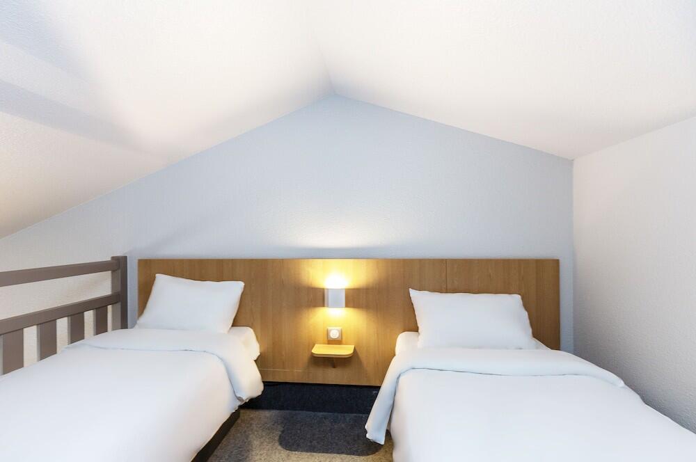 Foto de una habitación de B&amp;amp;B Hotel Bayonne