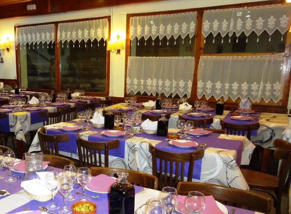 Foto de restauración de Hostal Pas De La Pera