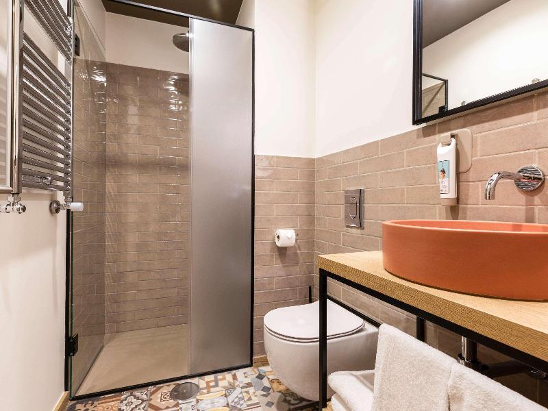 Foto del baño de Hotel ibis Styles Chaves