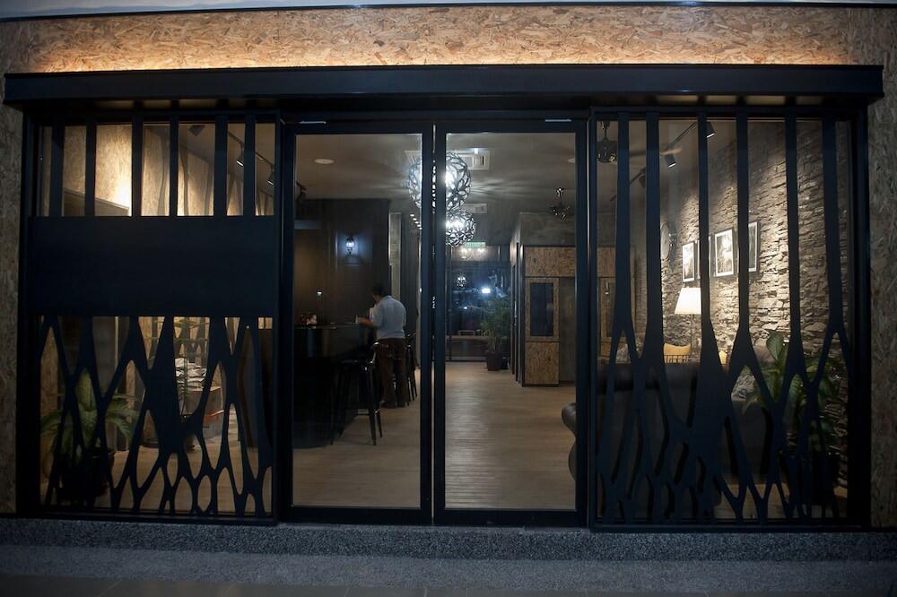 Foto del exterior de Big Banana Hotel